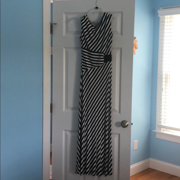 LOFT Dresses & Skirts - Sleeveless maxi dress
